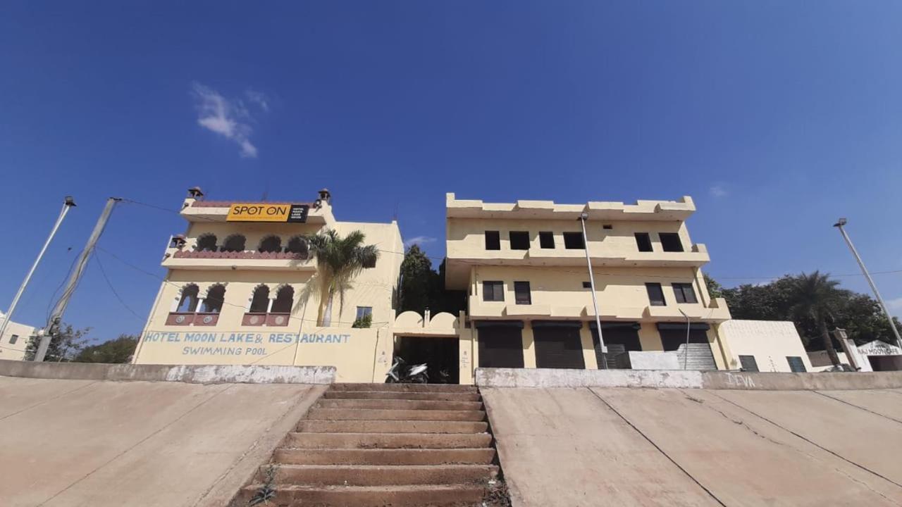 Hotel Moon Lake Pushkar Eksteriør billede